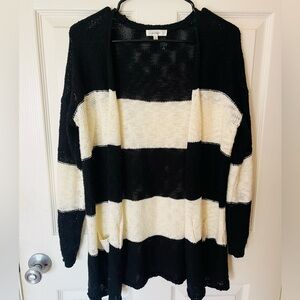 🖤COZY CUTE CARDIGAN w/ POCKETS🖤